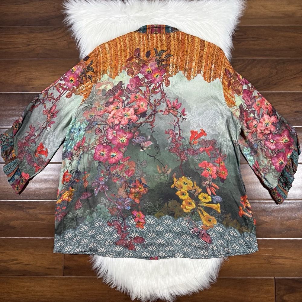 John Mark Women's Size 2X Mixed Print Button Front Blouse Top Wired Collar - Picture 8 of 11